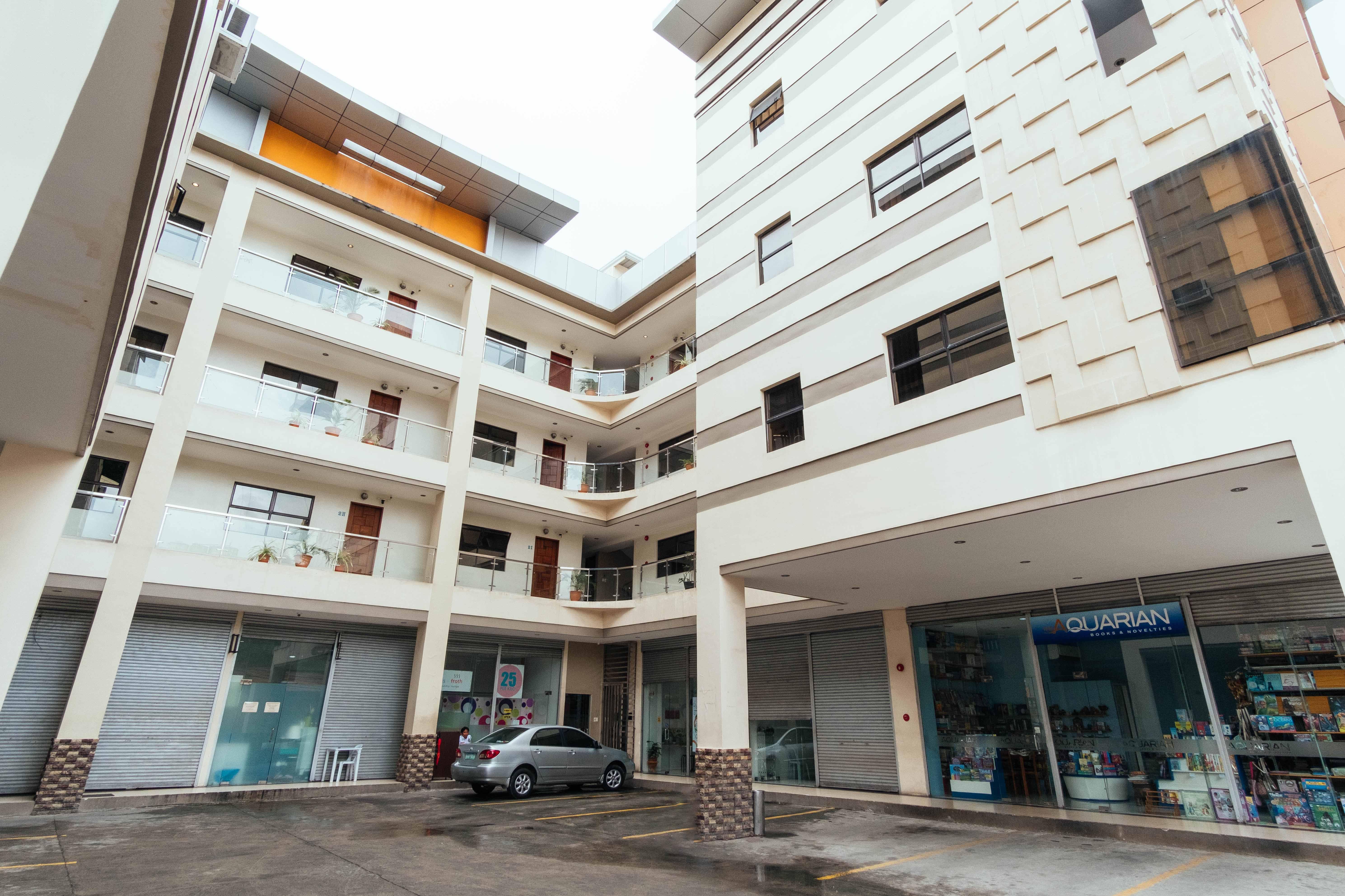 Oyo 443 Maria Cristina Arcade Suites Cebu Bagian luar foto